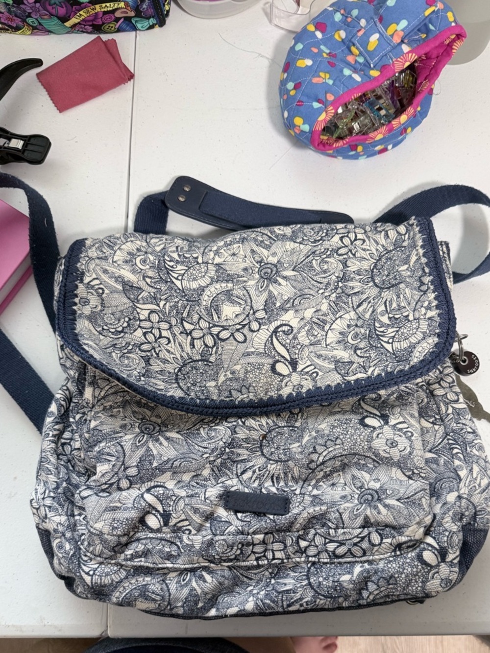 Sakroots Crossbody Bag Blue Floral Canvas Multi Pocket Boho Casual READ